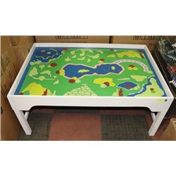 KIDS TRAIN TABLE