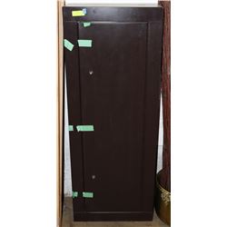GUN CABINET WITH KEYS TO LOCK