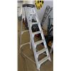 Image 1 : 6' ALUMINUM LADDER