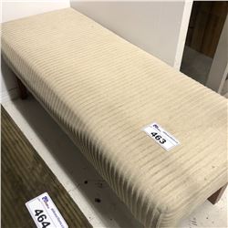 BEIGE CLOTH AND WOOD BENCH