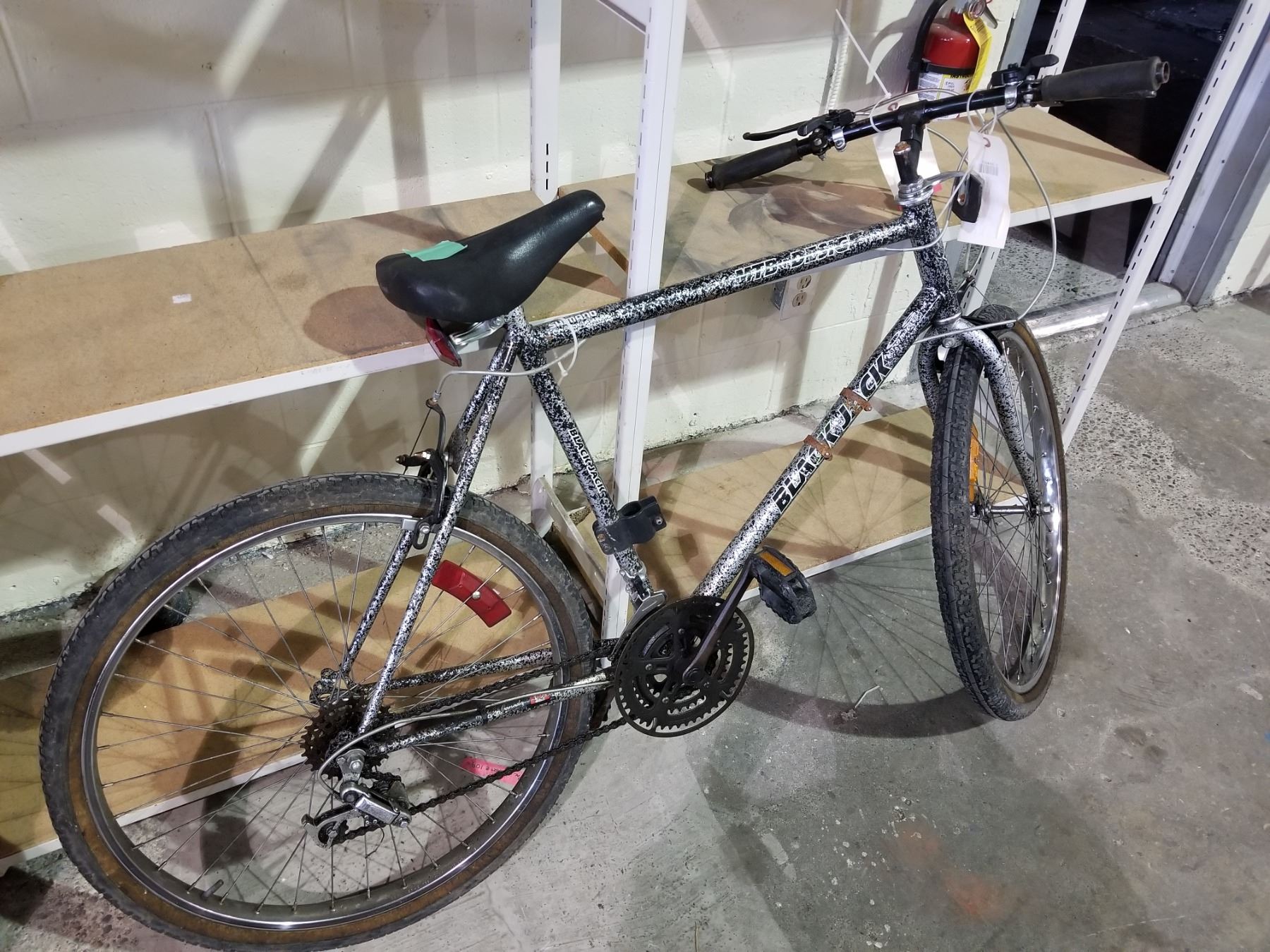 Blackjack Mtb Design 18 Speed Bicycle