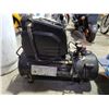 Image 3 : HUSKY AIR COMPRESSOR 135PSI 8 GALLON