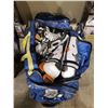 Image 2 : HOCKEY BAG WITH ASSORTED HOCKEY GEAR