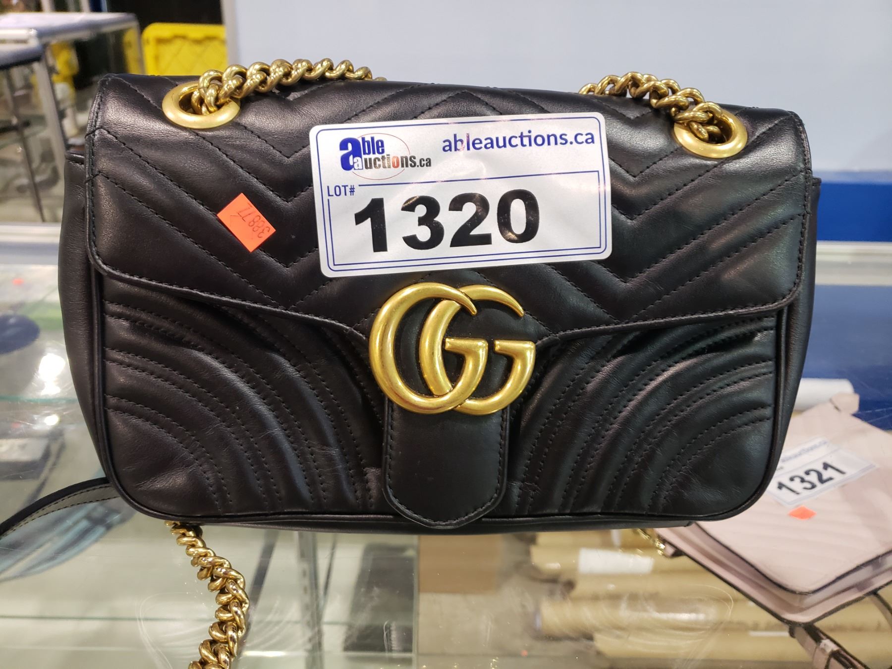 GUCCI PURSE - Able Auctions