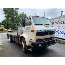 1994 KENWORTH K300, WHITE, FLATDECK, DIESEL, MANUAL *AIR BRAKES*, VIN#2NKPH77X0RM750502,