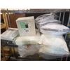 Image 1 : ASSORTED STORE RETURNED GOODS