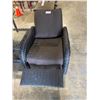Image 2 : 3 PIECE PATIO SET, RECLINER AND 2 SIDE TABLES