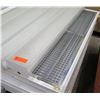Image 2 : Pallet Multiple Fluorescent Light Fixtures