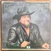 Image 1 : Waylon Jennings  Signed "Waylon Jennings" Album Cover