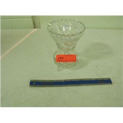 Pinwheel 3 Footed Bowl