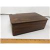 Image 2 : 1980 Tiger-eye Teakwood Dresser Top Jewelry Box
