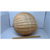 Image 3 : Superfine 17" Diameter Basket Wooden Carved Spars Big Join Eyes at Handle