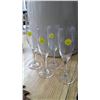 Image 1 : 4 Champagne Glasses