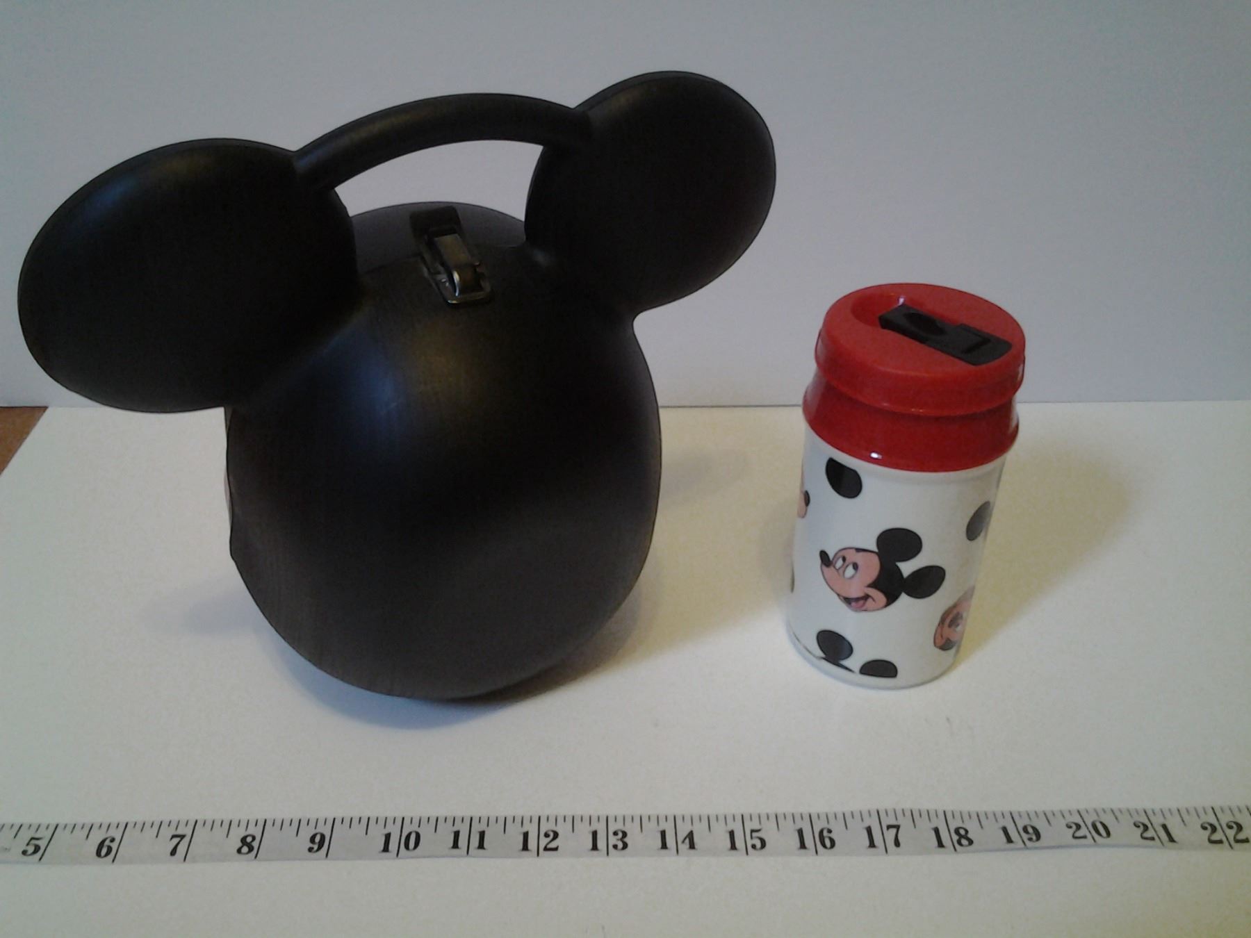 Mickey Mouse Lunch Box and Thermos Aladdin Industries Inc. Nashville USA