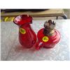 Image 2 : Small Red Glass Kerosene Lamp - Made in Hong Kong