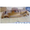 Image 6 : 3 Wooden Cars