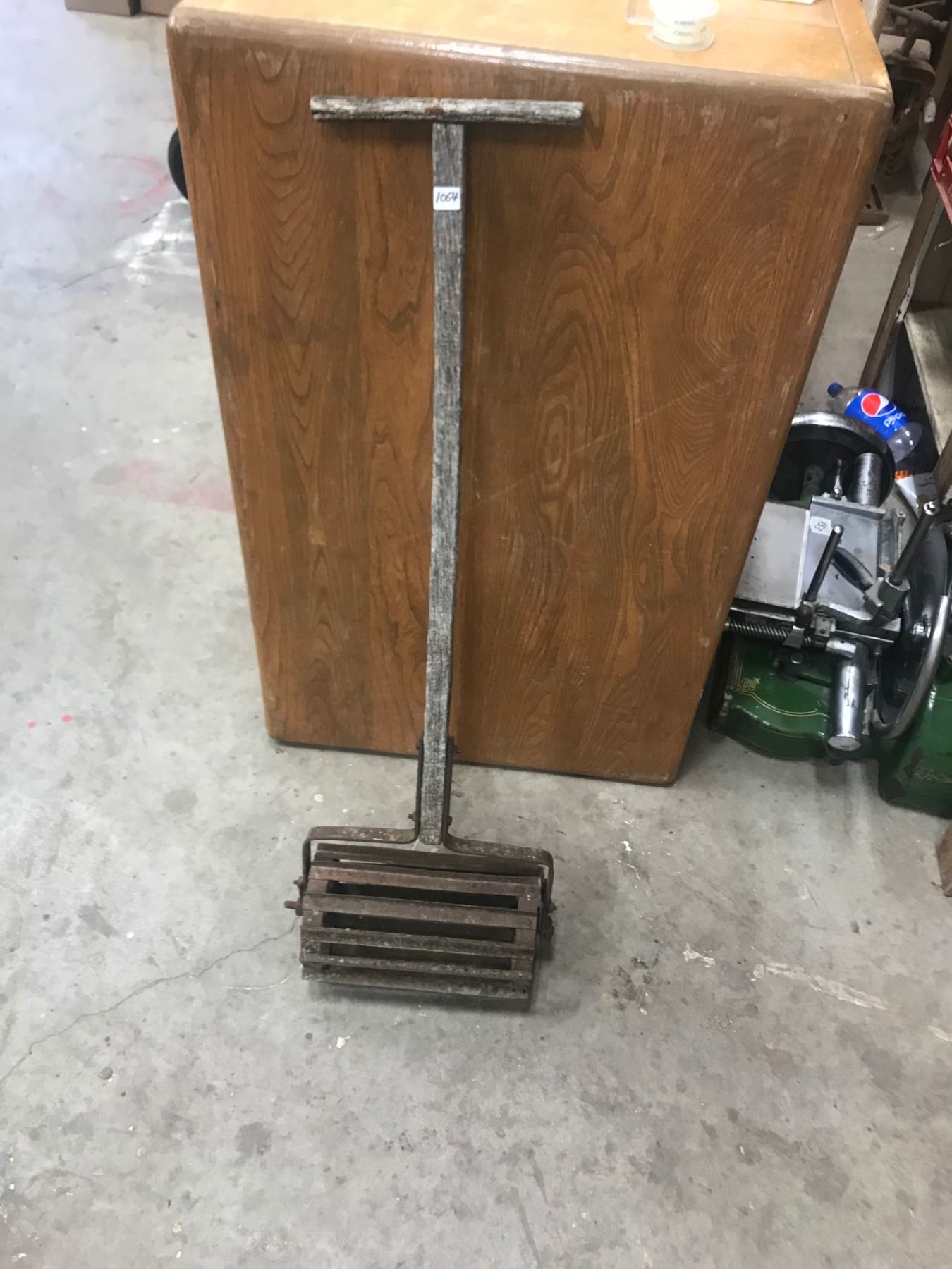 Vintage Garden Scuffler