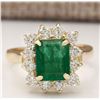 Image 1 : 3.21 CTW Natural Emerald And Diamond Ring In 18K Yellow Gold