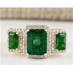 4.56 CTW Natural Emerald And Diamond Ring In 18K Yellow Gold