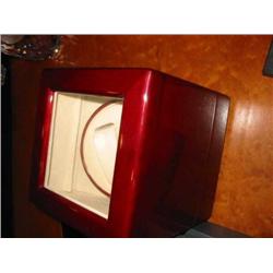 Automatic watch winder UA033