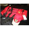 Image 1 : Ferrari back pack and cap