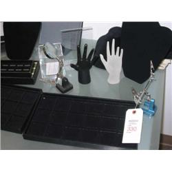 jewerly display equipment