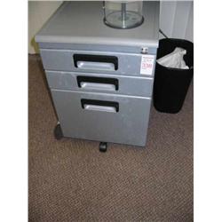 small metal 3 drawer filing cabinet