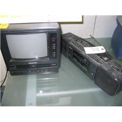 Magnovox tv/vcr and Sony tape player