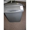 Image 1 : Fellowes paper shredder