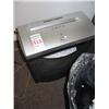 Image 1 : Privacy Guard paper shredder