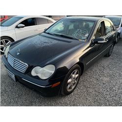 2004 MERCEDES-BENZ C240
