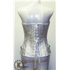 Image 2 : WHITE DECORATIVE CORSET