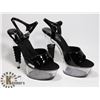 Image 1 : VIVID WOMENS BLACK/ CLEAR "LUCKY" SWIRL HEEL