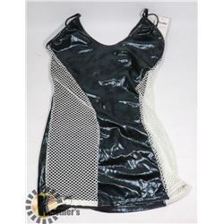PEECABOO 2PC WOMENS SHINY BLACK & WHITE FISHNET