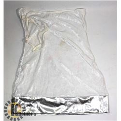 PEECABOO 2PC WOMENS WHITE VELVET STYLE W/ SILVER