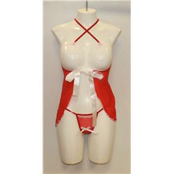 PEECABOO 2PC WOMENS RED SANTA THEMED COSTUME.