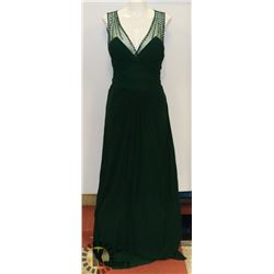 FOREST GREEN WOMENS V-NECK/ PLEATED LONG EVENING