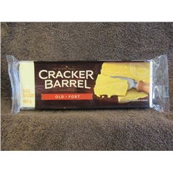 CRACKER BARREL OLD CHEDDAR CHEESE (600 G) (BEST BEFORE JAN 6/20) - PER PACKAGE