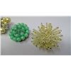 Image 2 : LOT OF BEAD AND CRYSTAL BROACHES (3)