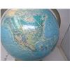 Image 2 : WORLD GLOBE