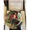 Image 2 : FINE CHINA COLLECTIBLE ART PLATES (5)