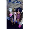 Image 2 : VINTAGE BARBIES AND DOLLS