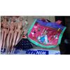 Image 6 : BARBIE CLOTHING, CARRYING CASES, SAND PAILS, MY LITTLE PONY, AND PUZZLE