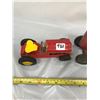 Image 3 : MASSEY 44 TRACTOR - MISSING WHEEL AND FRICTION - TOY TRACTOR