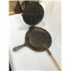 Image 3 : WAFFLE IRON - BIRCH HANDLES - PRIMITIVE #9