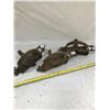 Image 1 : 3 VINTAGE VICTOR TRAPS