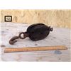 Image 1 : VINTAGE WOODEN ROPE PULLEY
