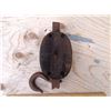 Image 2 : VINTAGE WOODEN ROPE PULLEY