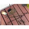 Image 2 : 4 PIECE BRASS FIREPLACE SET WITH FANCY LOG TURNER