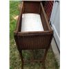 Image 3 : 36 INCH OLD WICKER PLANT BOX